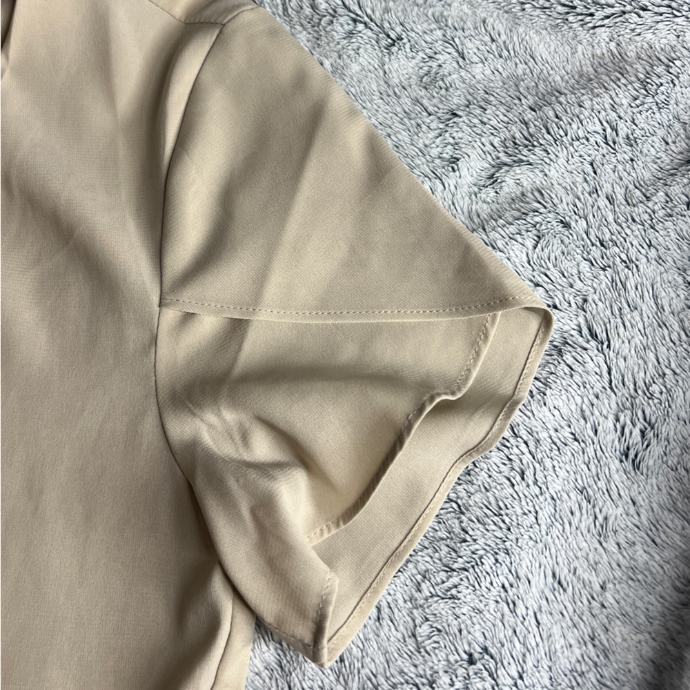 Calvin Klein Light Ruffle Blouse - Picture 4 of 5